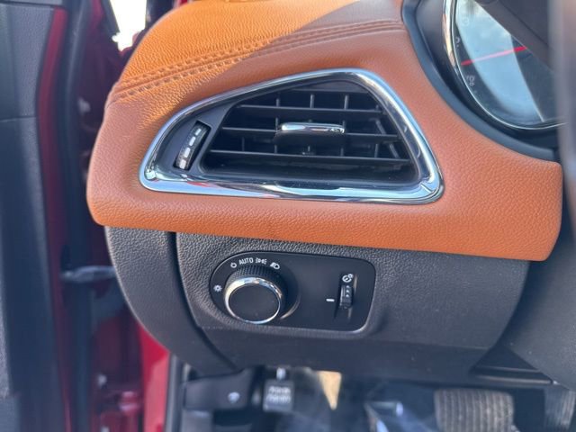 Used 2017 Chevrolet Cruze Premier image 16