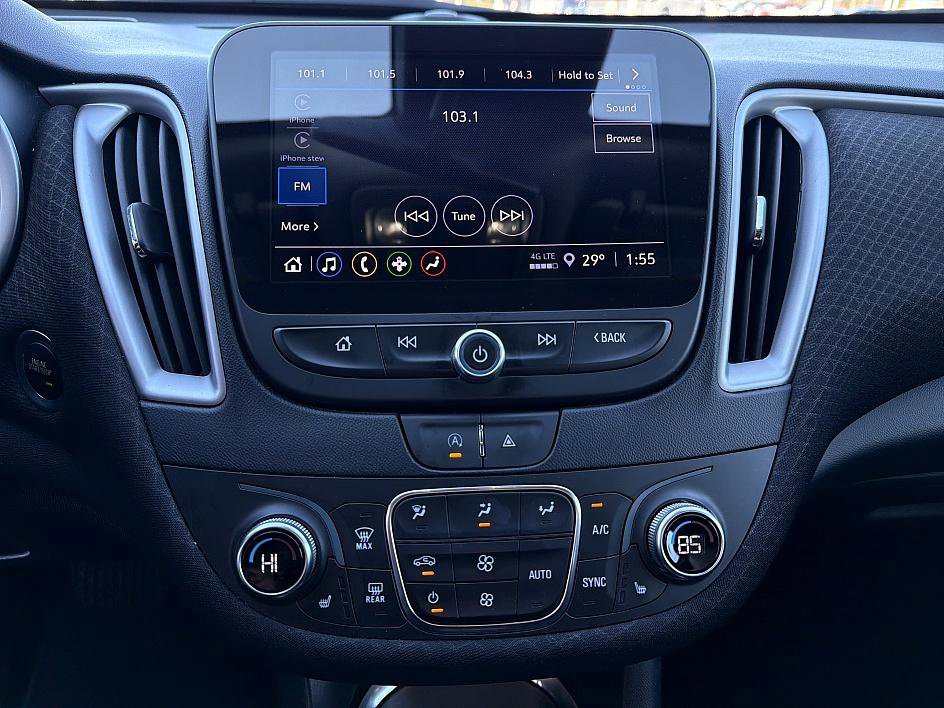 Used 2023 Chevrolet Malibu LT image 16