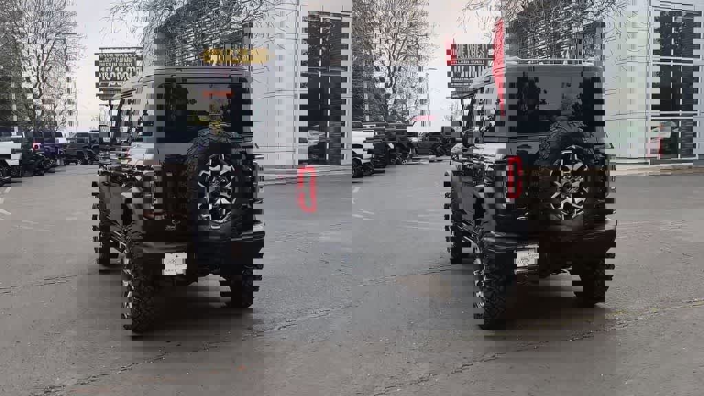 Used 2023 Ford Bronco Badlands image 7