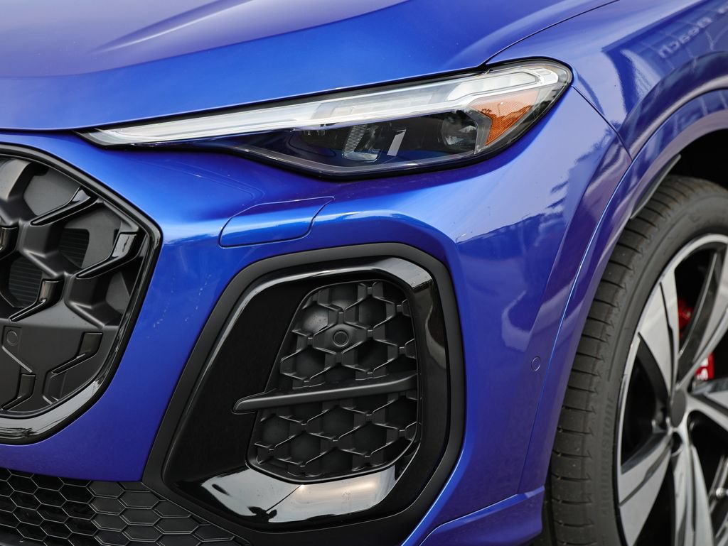 New 2026 Audi SQ5 Prestige AWD/4WD image 12