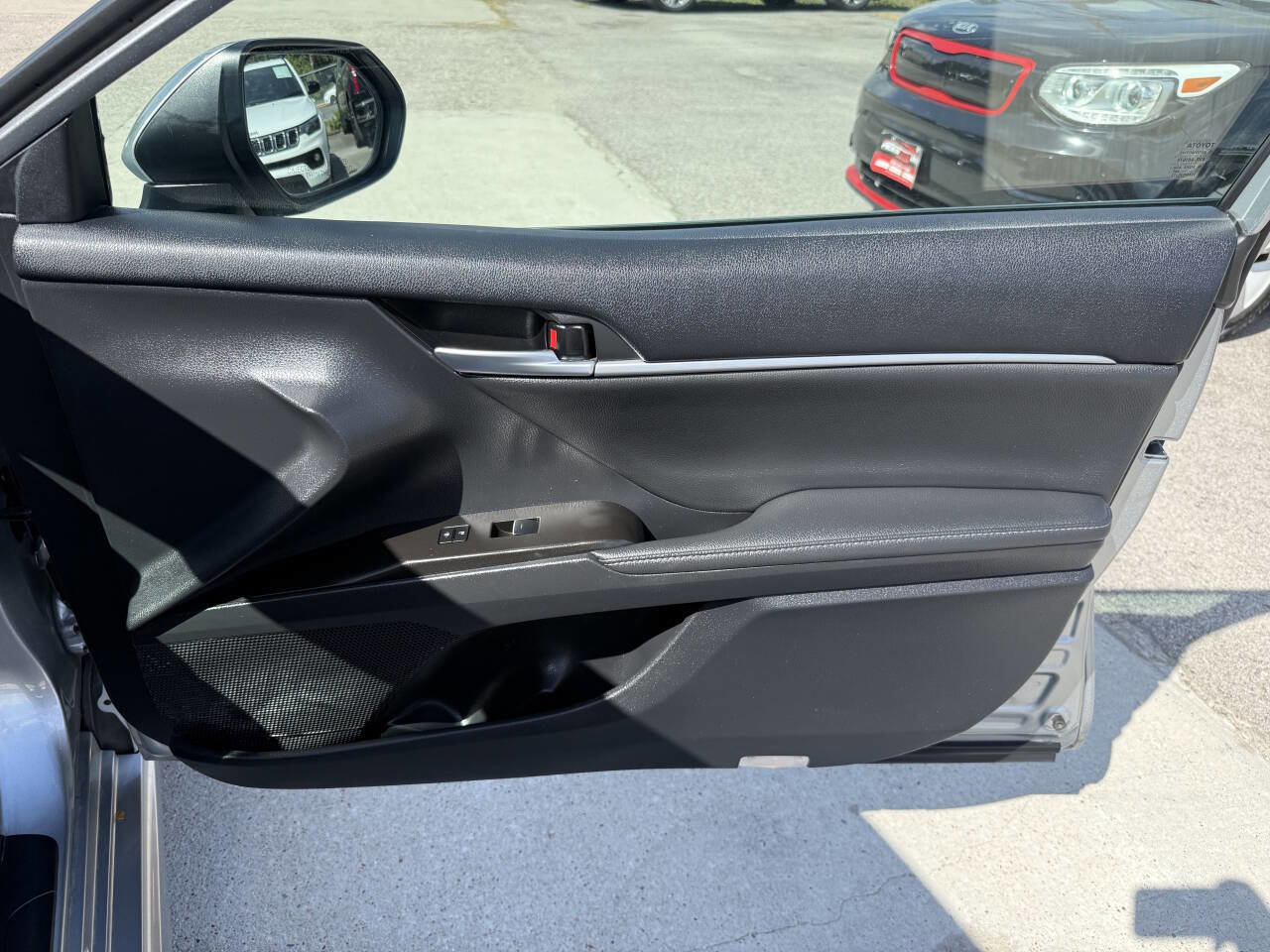 Used 2023 Toyota Camry XSE image 42