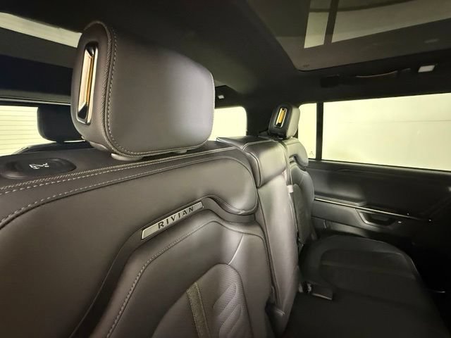Used 2026 Rivian R1S Adventure AWD/4WD image 26