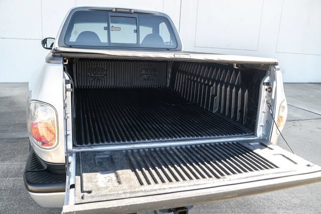 Used 2001 Ford F150 Lightning RWD image 21