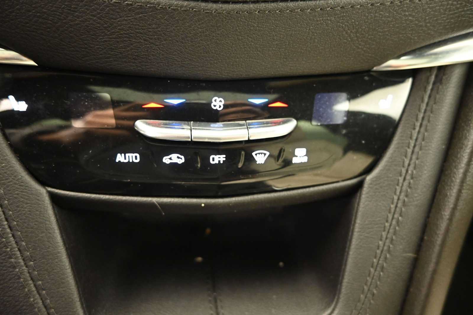 Used 2022 Cadillac XT5 Sportv AWD/4WD image 13