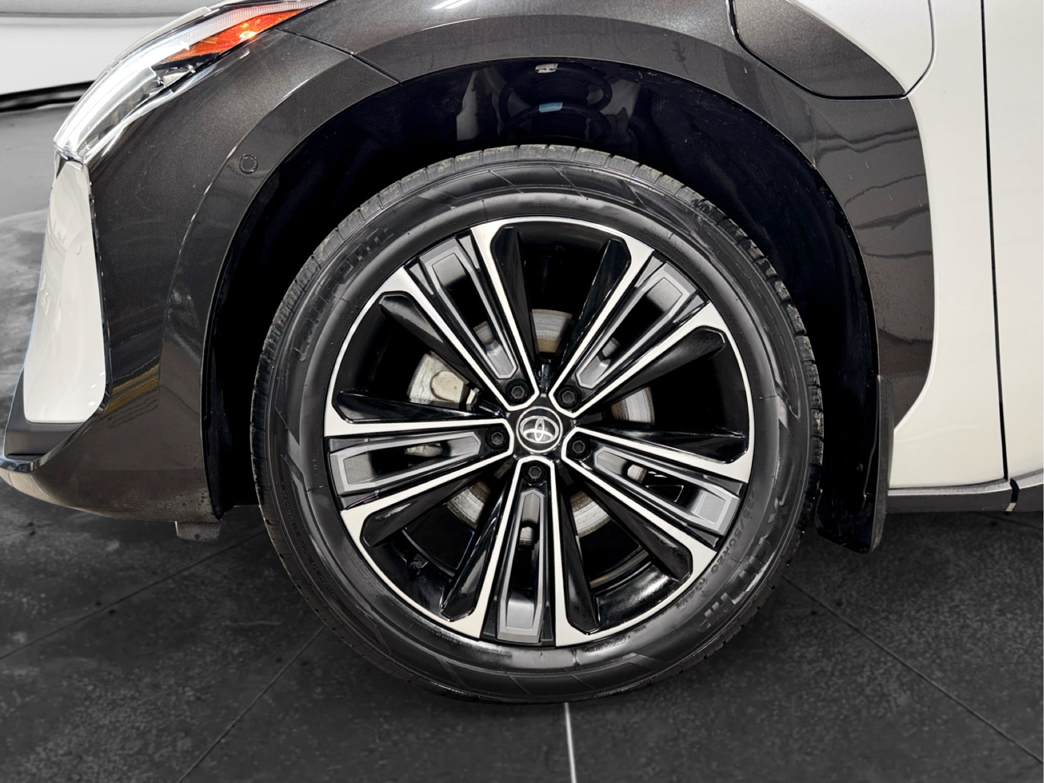 Used 2024 Toyota bZ4X AWD w/ Weather Package image 26