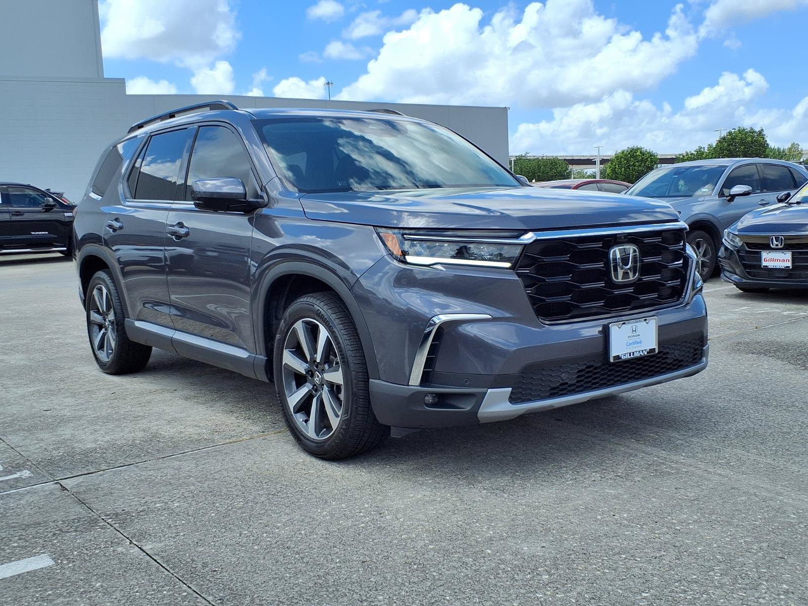 Used 2023 Honda Pilot Elite image 2