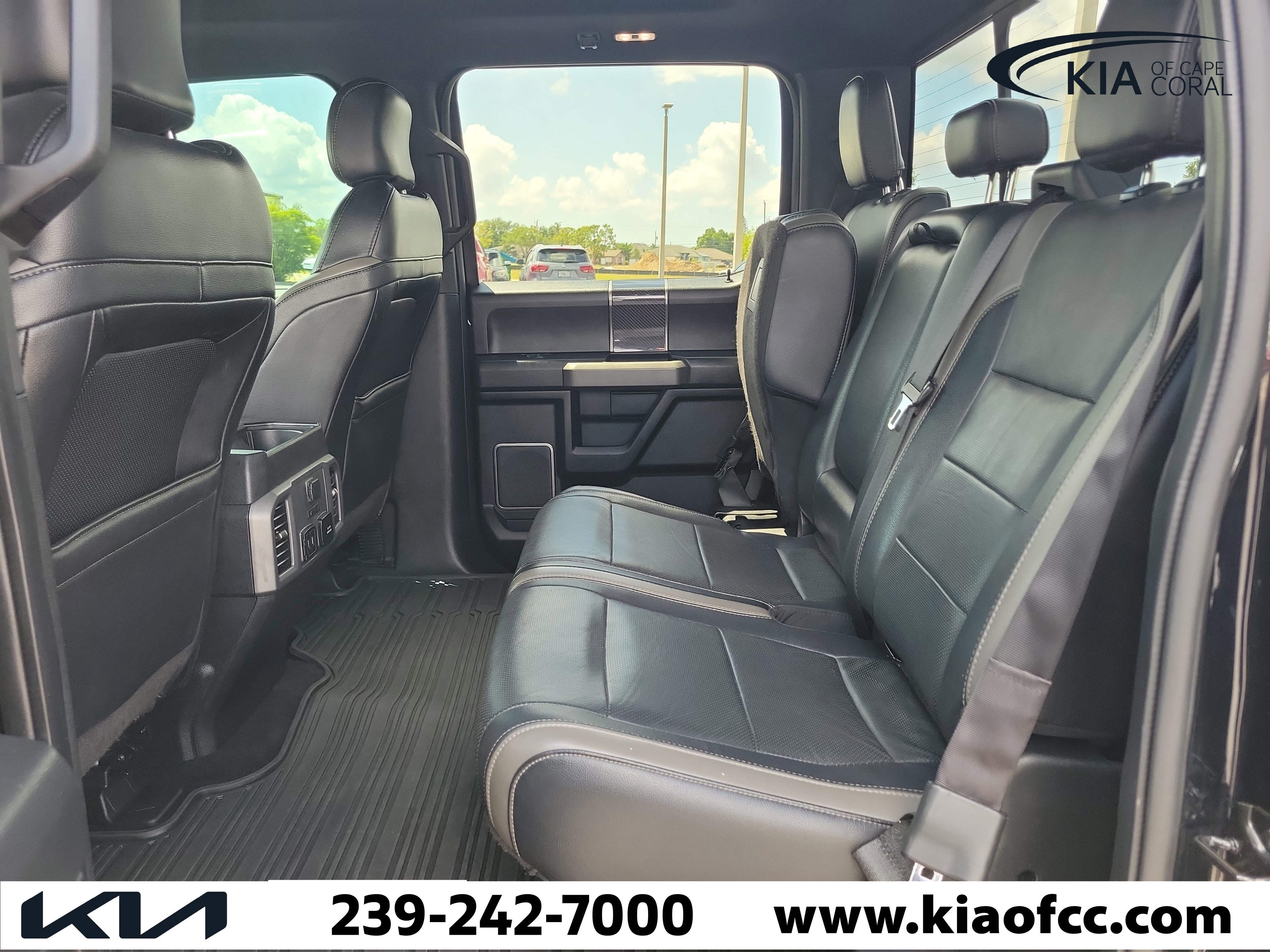 Used 2017 Ford F150 Raptor w/ Equipment Group 802A Luxury AWD/4WD image 13