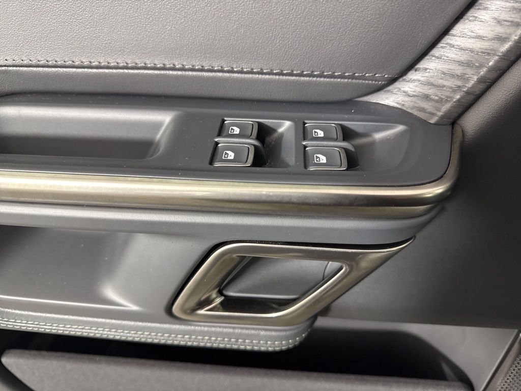 Used 2023 Rivian R1T Adventure image 25