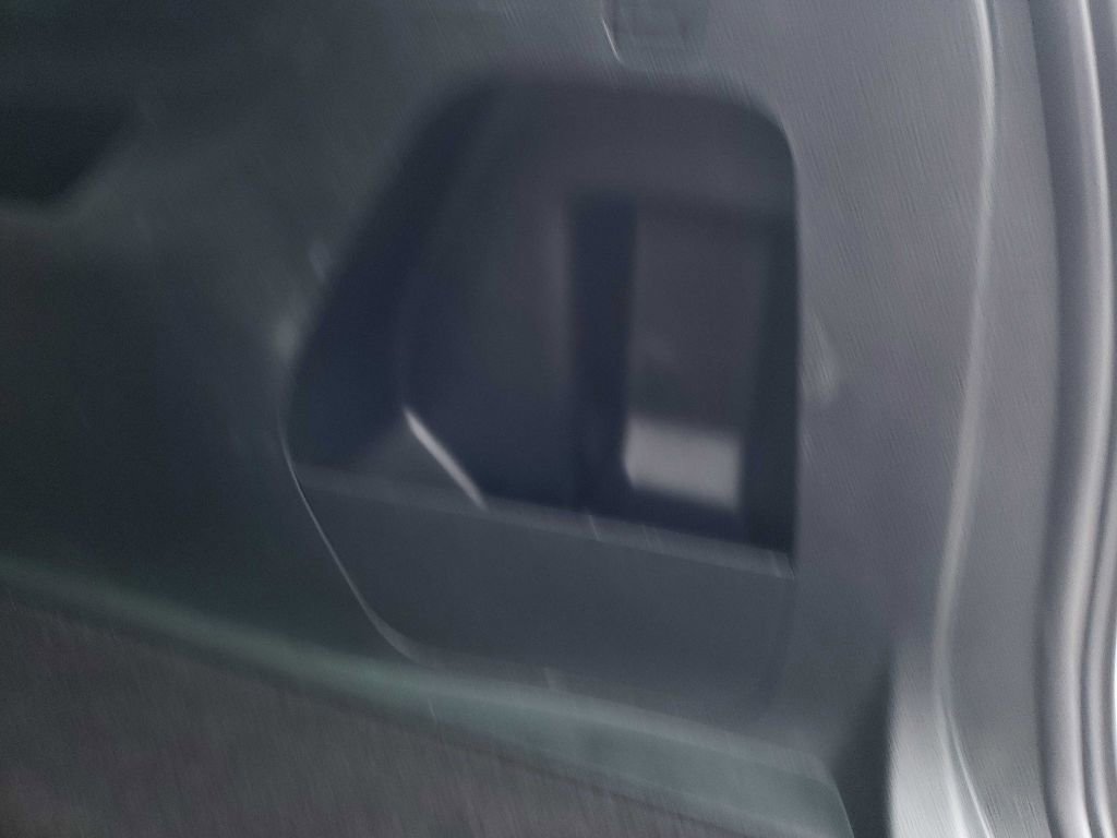 Used 2019 Ford Edge SE image 31