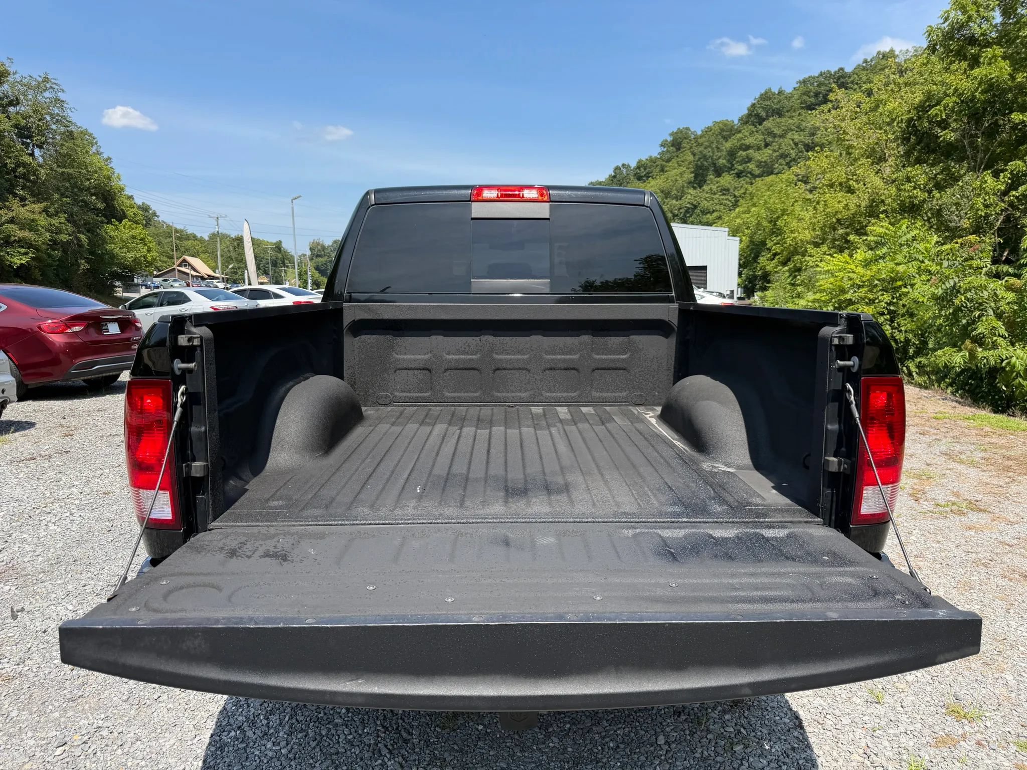 Used 2020 RAM 1500 Classic SLT w/ Luxury Group AWD/4WD image 15