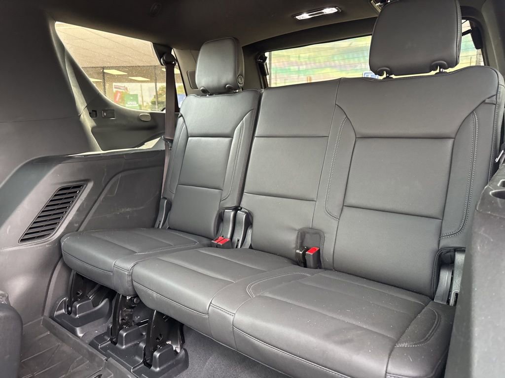 Used 2023 Chevrolet Tahoe Z71 w/ Luxury Package image 40