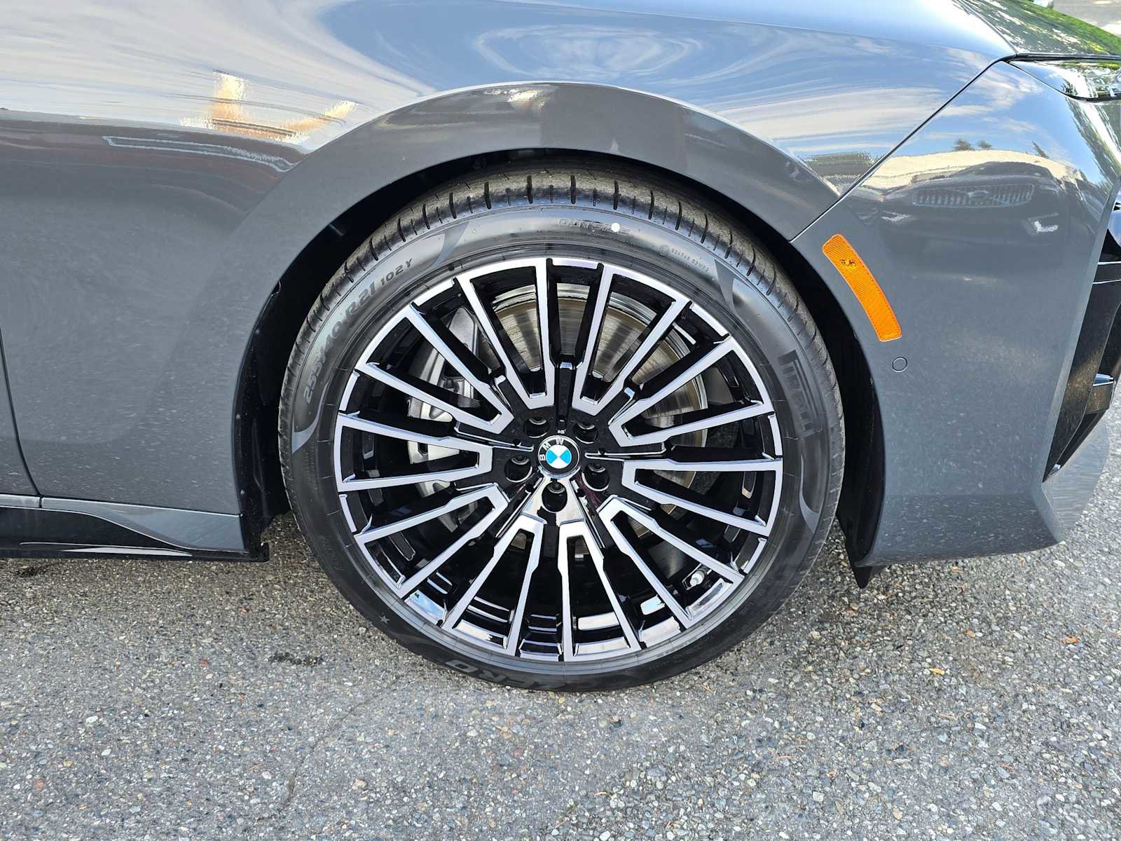 New 2025 BMW 750e xDrive 750e xDrive w/ Executive Package image 9