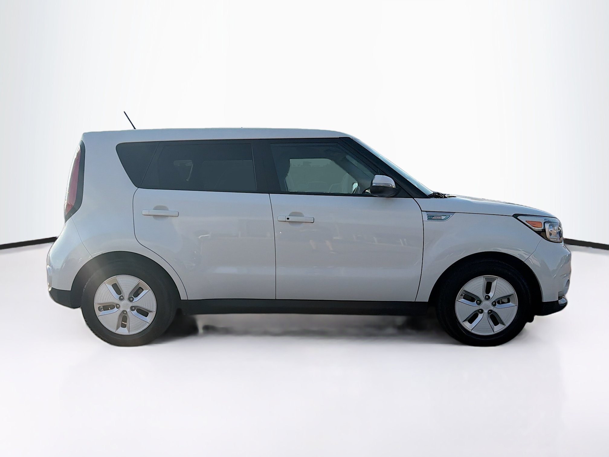 Used 2016 Kia Soul EV FWD image 10