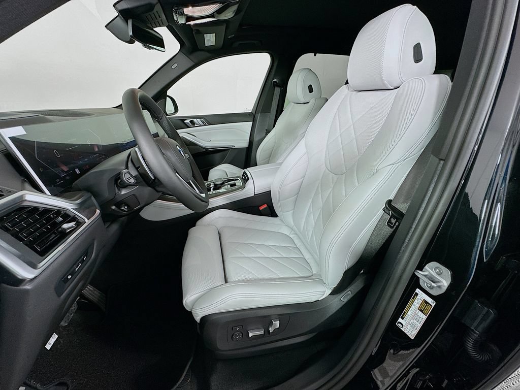 Used 2026 BMW X5 sDrive40i w/ Premium Package RWD image 16