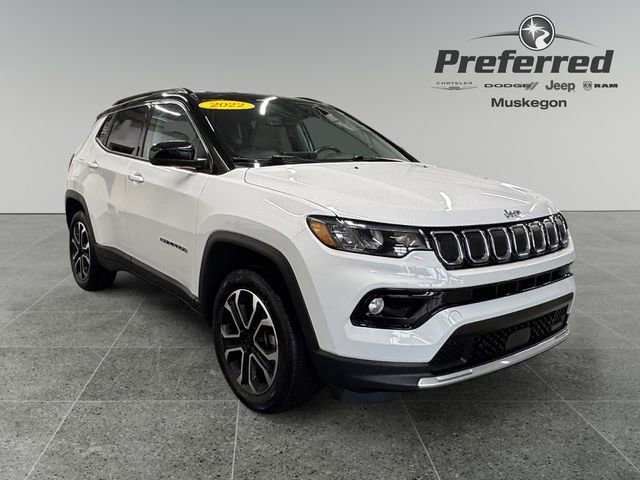 Used 2022 Jeep Compass Limited image 1