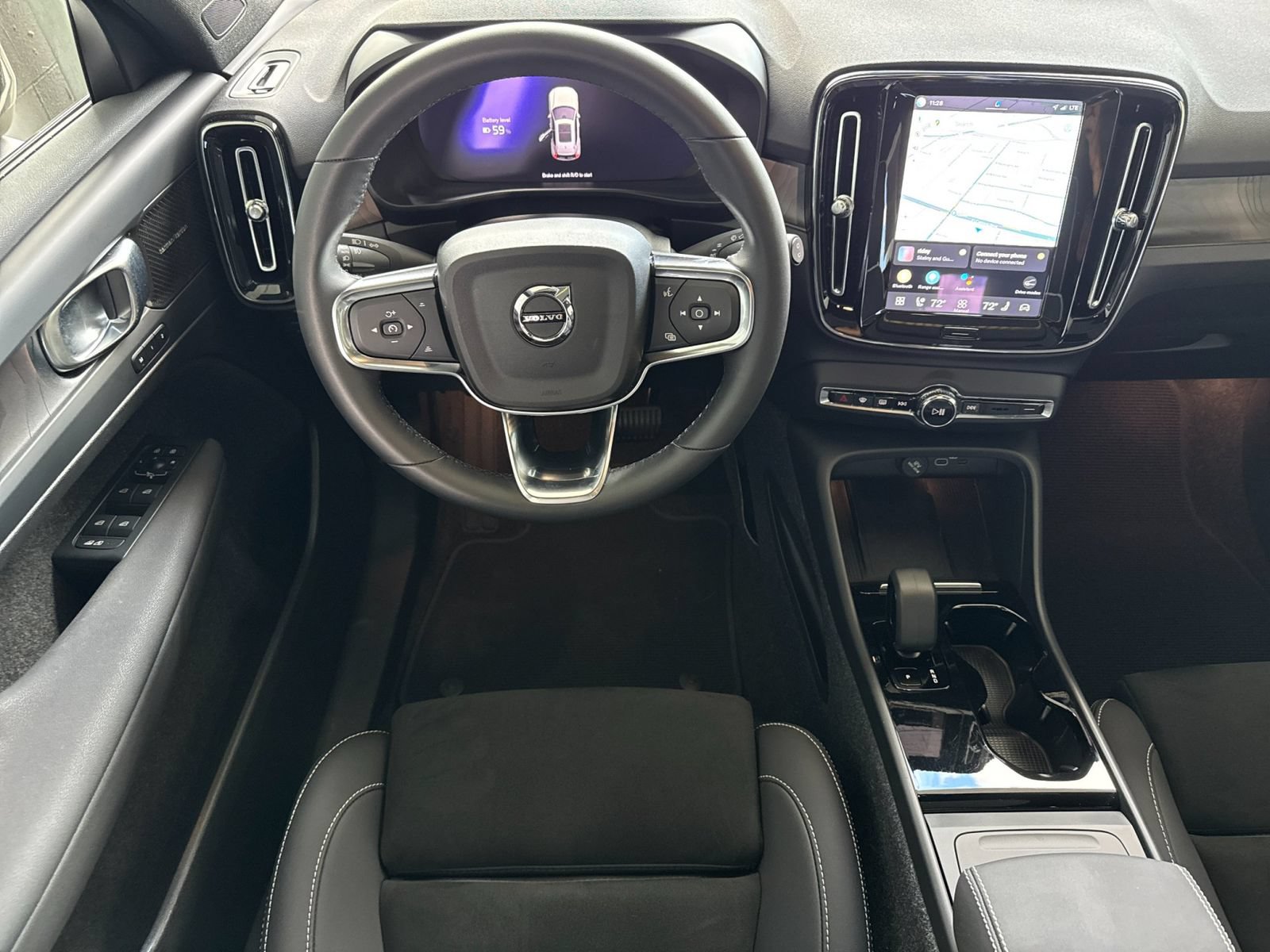 Certified 2023 Volvo XC40 Recharge Ultimate AWD/4WD image 18