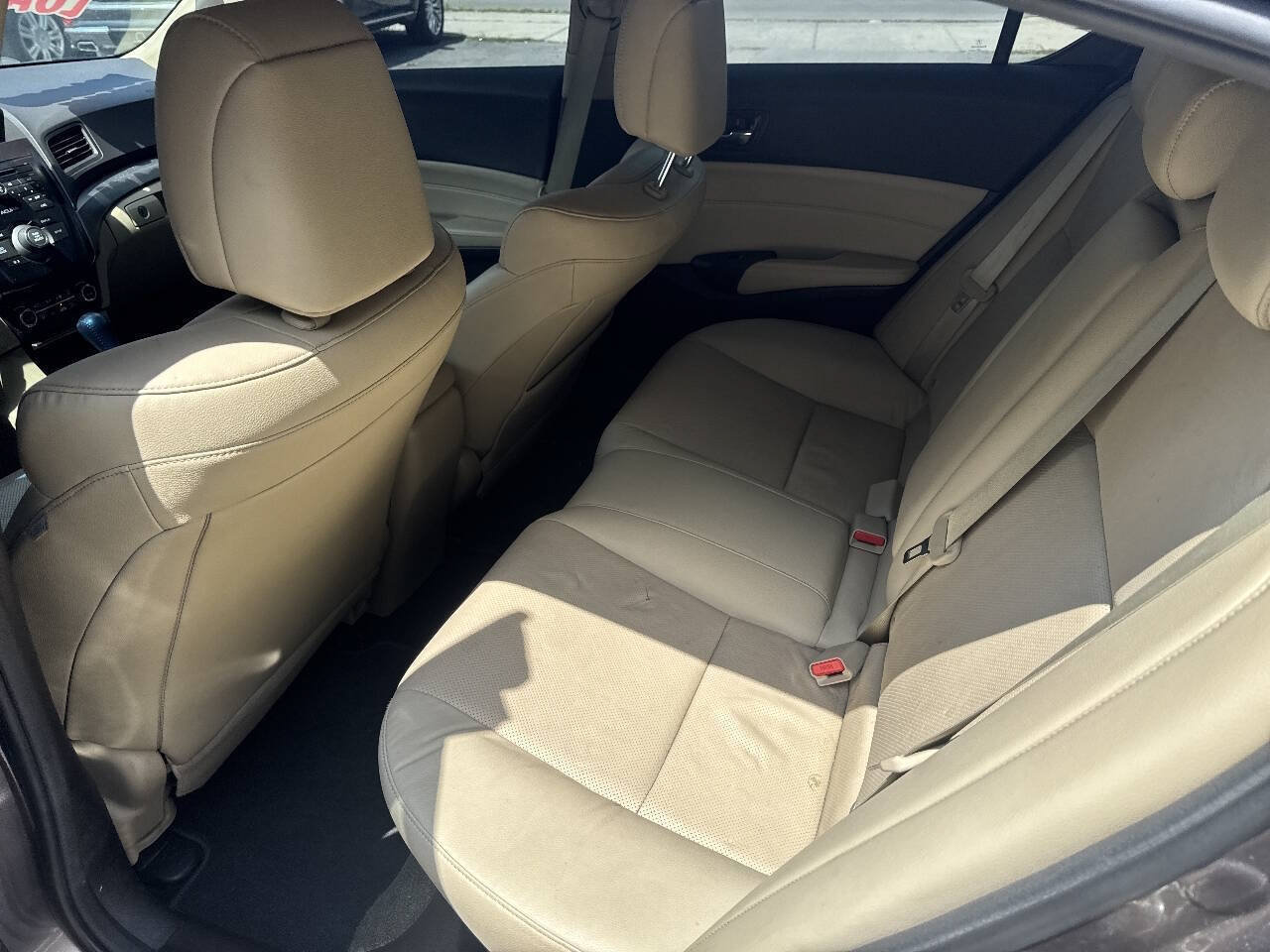 Used 2014 Acura ILX w/ Premium Package FWD image 8