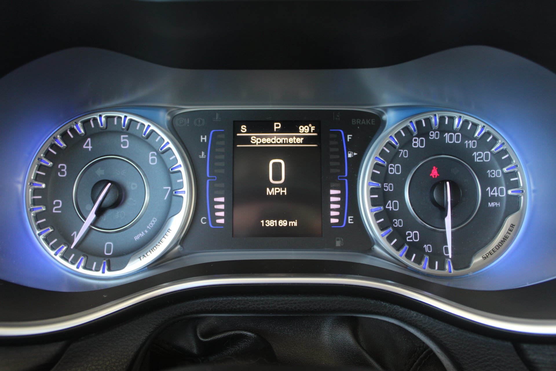 Used 2015 Chrysler 200 Limited FWD image 31