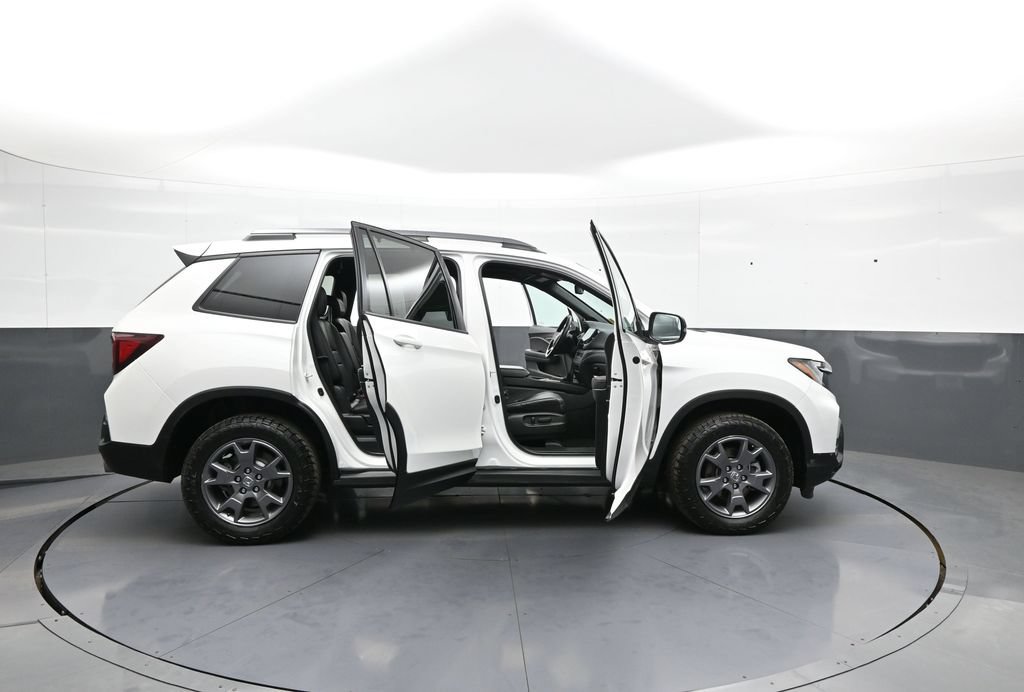 Certified 2024 Honda Passport TrailSport image 43