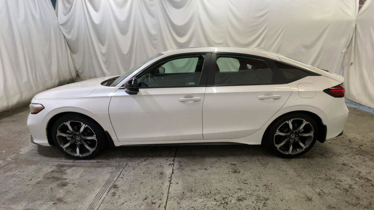 Used 2025 Honda Civic Sport Touring image 5