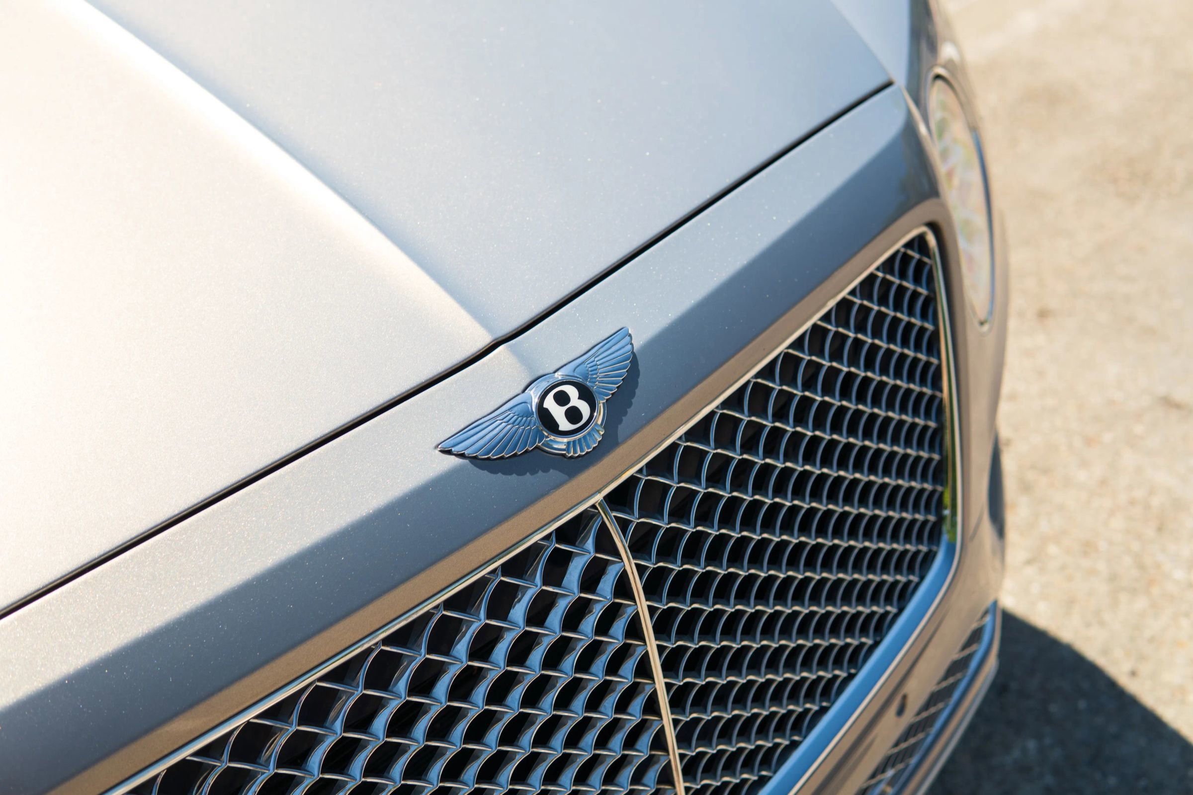 Used 2017 Bentley Bentayga image 12