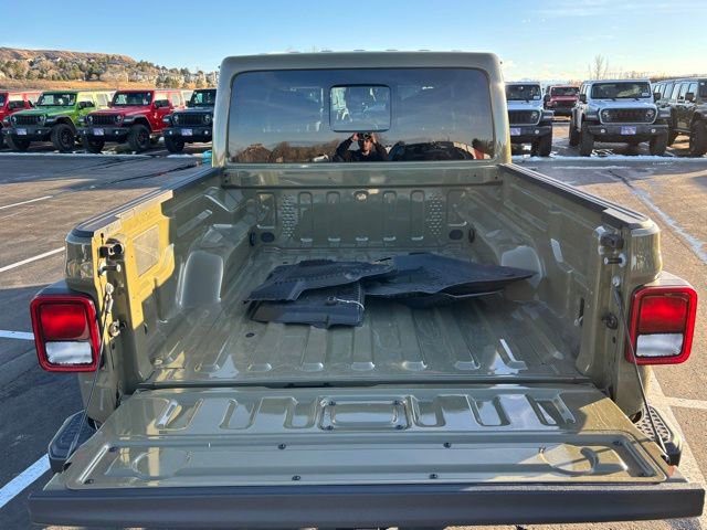 New 2026 Jeep Gladiator Sport AWD/4WD image 22