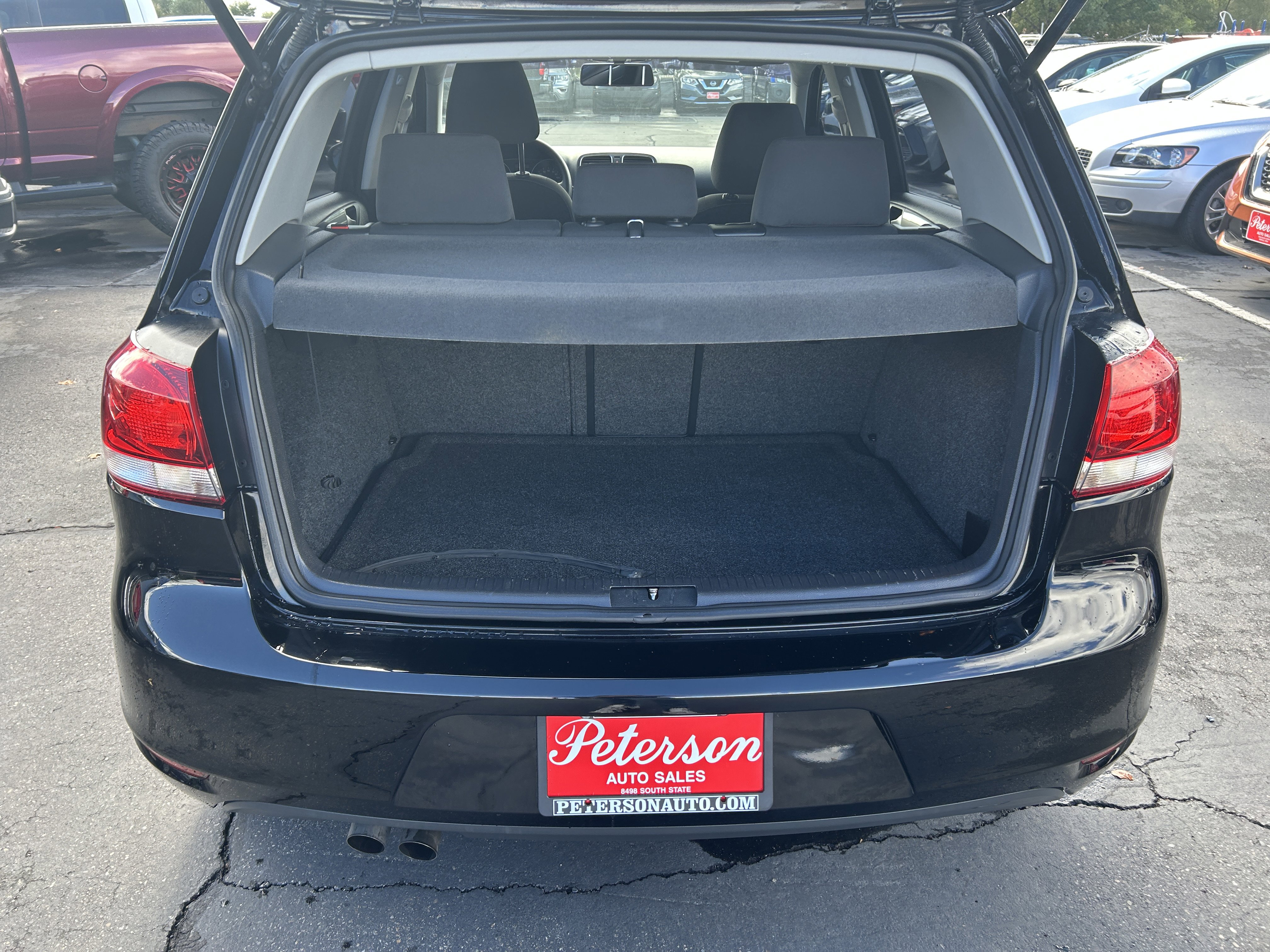 Used 2012 Volkswagen Golf w/ Convenience Package image 5