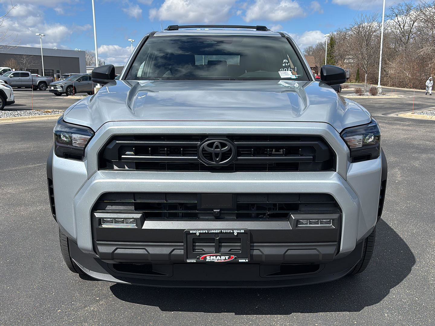 New 2026 Toyota 4Runner SR5 AWD/4WD image 4