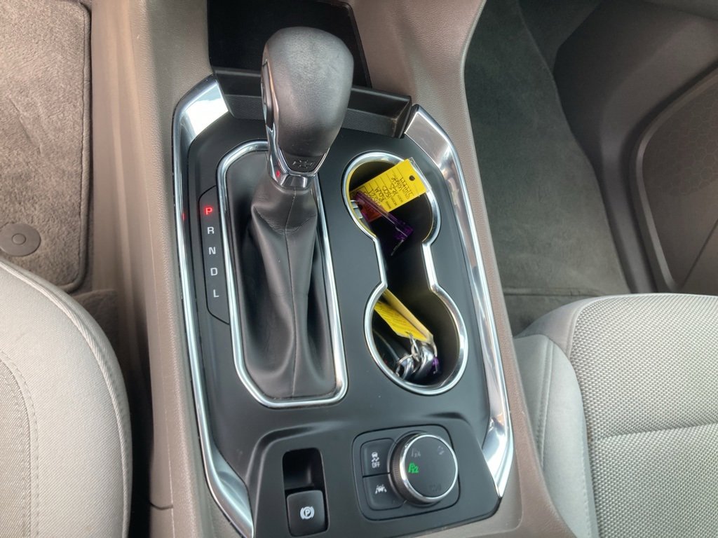 Used 2021 Chevrolet Traverse LT w/ LPO, Cargo Package image 40