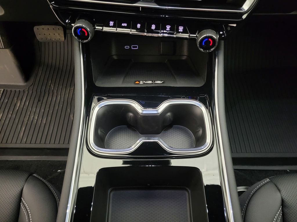 New 2026 Chevrolet Traverse LT w/ Sun and Wheel Package image 33