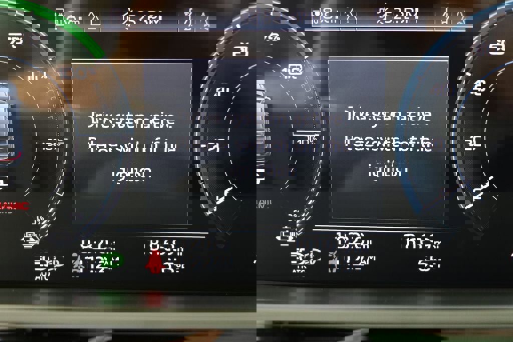 Used 2023 Audi e-tron Premium Plus w/ Premium Plus Package image 17