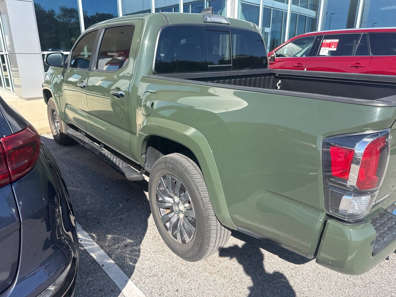 Used 2022 Toyota Tacoma Limited RWD image 4