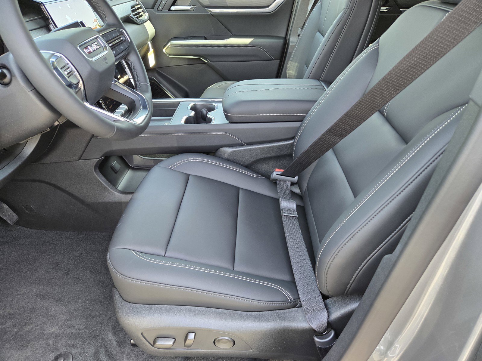 New 2025 GMC Acadia Elevation w/ Elevation Premium Package FWD image 8