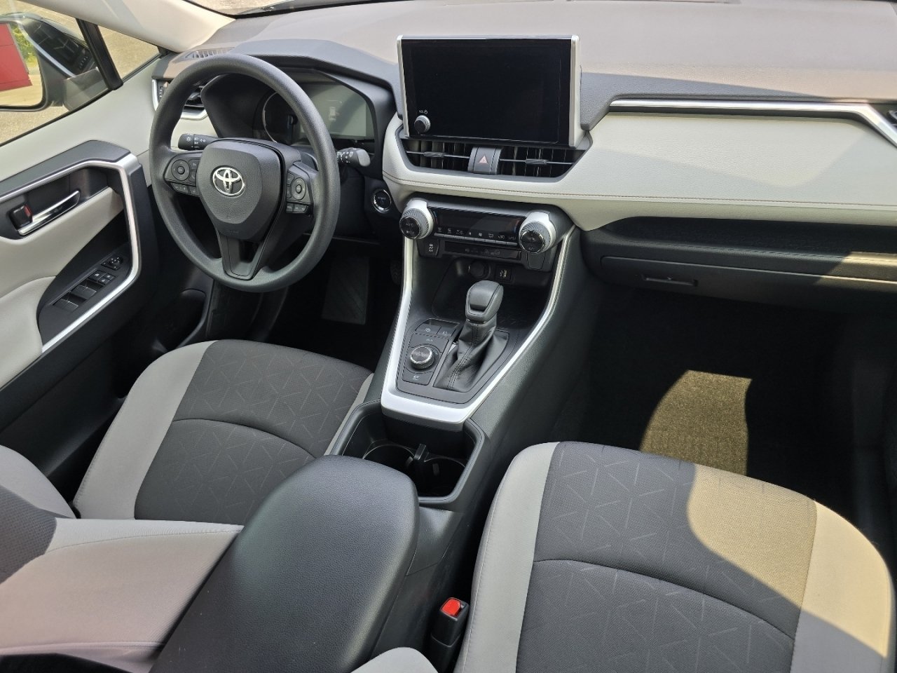 Certified 2025 Toyota RAV4 XLE AWD/4WD image 20