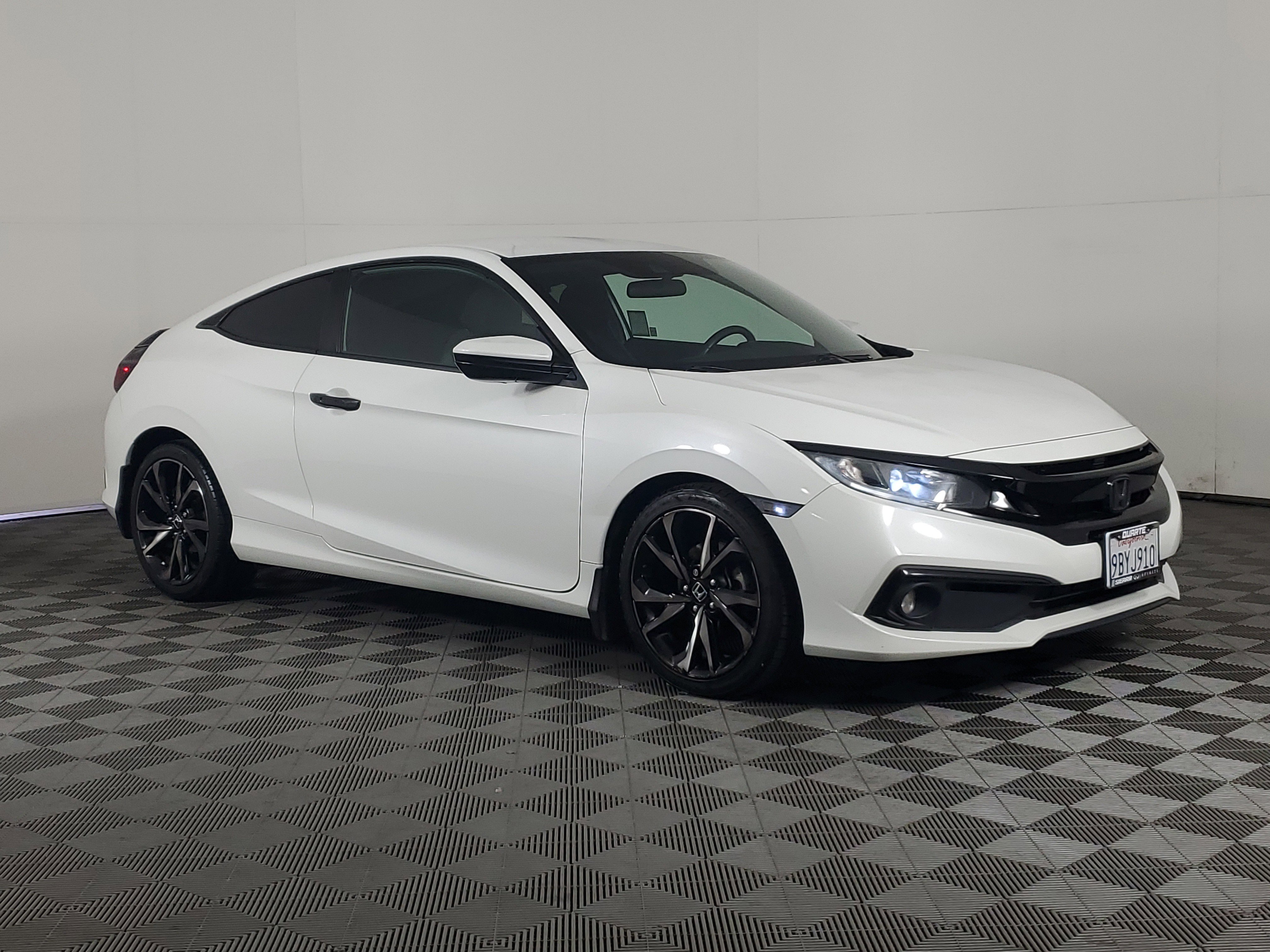 Used 2019 Honda Civic Sport image 2