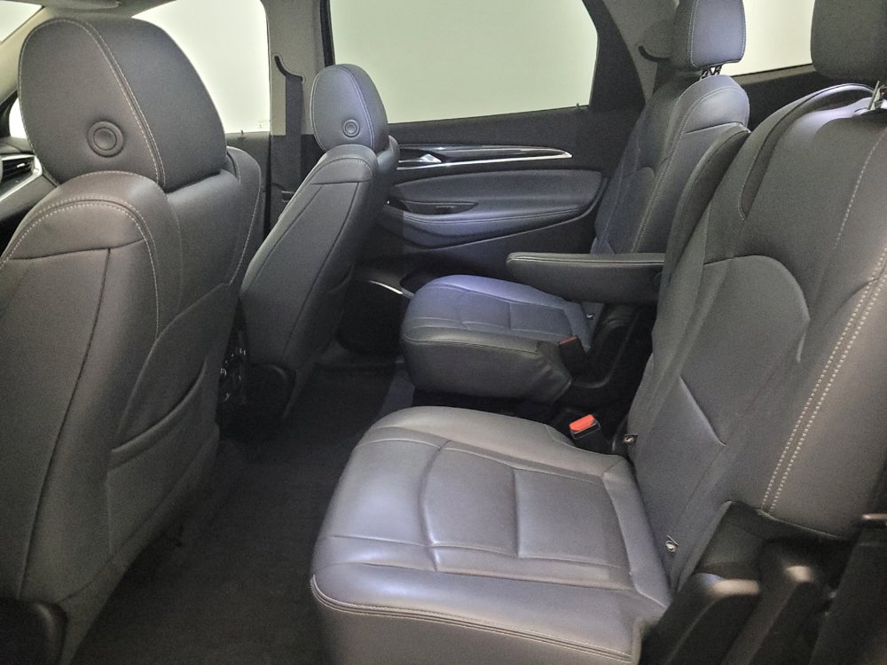 Used 2019 Buick Enclave Essence AWD/4WD image 18