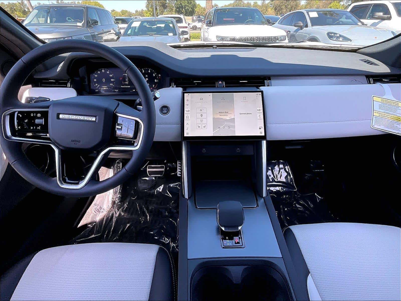 New 2026 Land Rover Discovery Sport Landmark AWD/4WD image 7