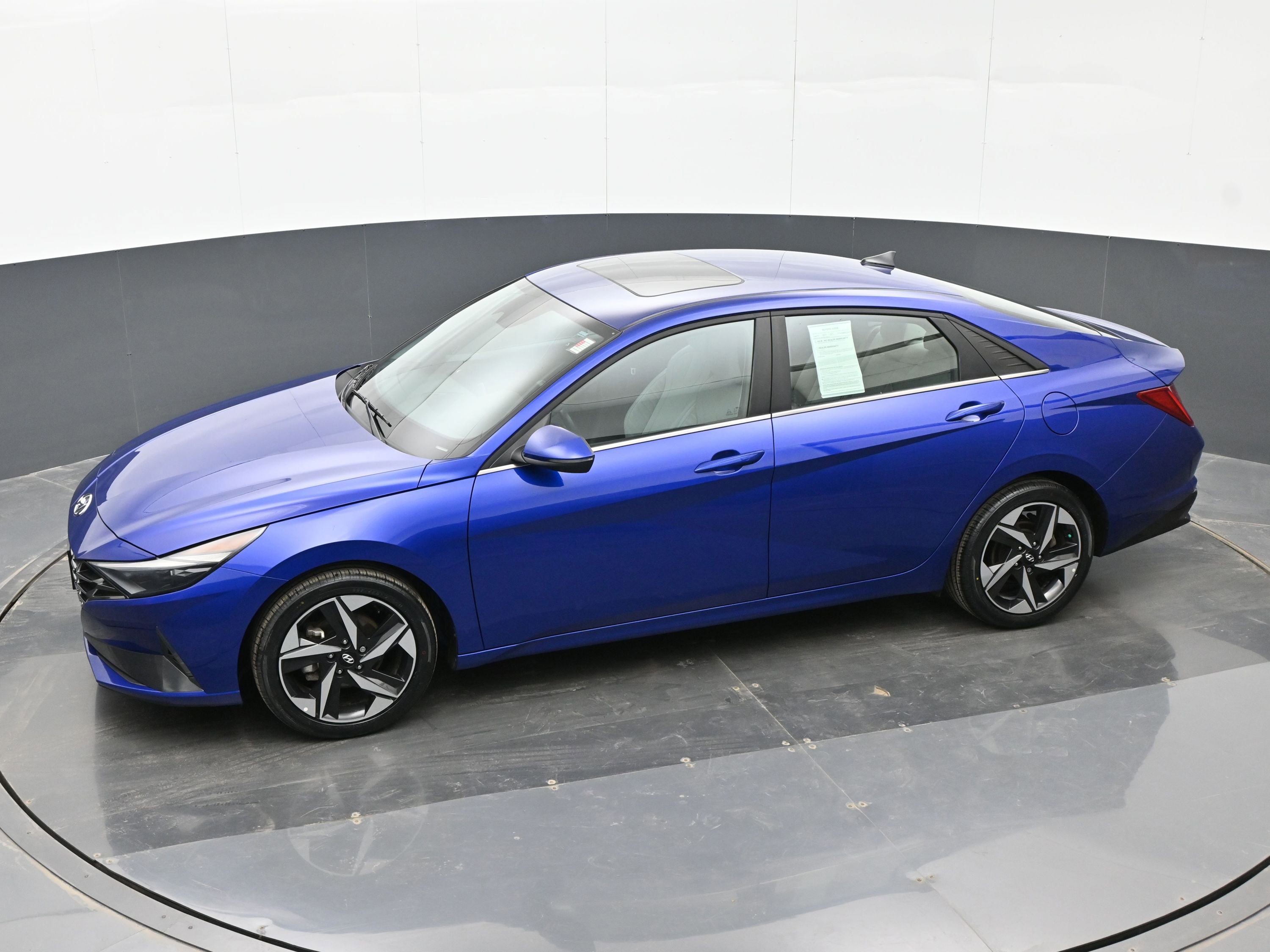 Used 2023 Hyundai Elantra Limited image 33