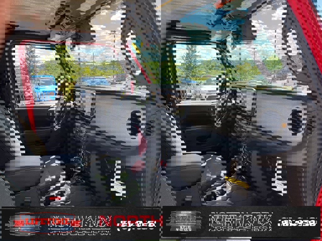 New 2025 Jeep Gladiator Sport image 29