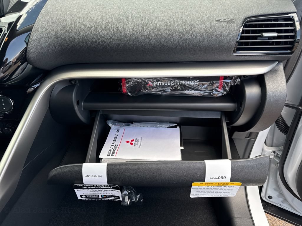 New 2026 Mitsubishi Eclipse Cross LE AWD/4WD image 20