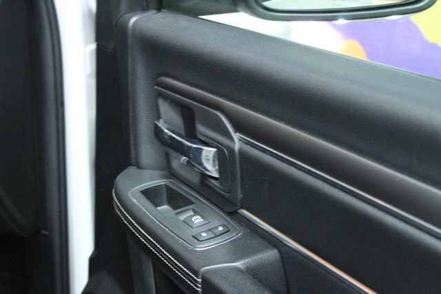 Used 2022 RAM 1500 Warlock AWD/4WD image 10
