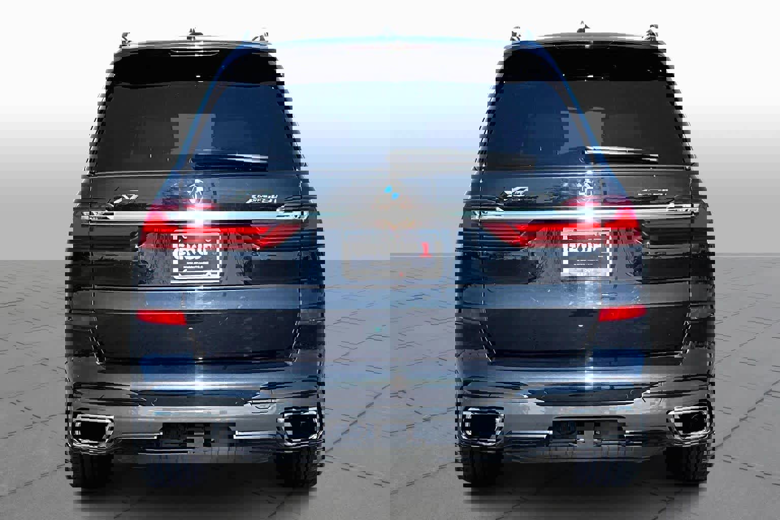 Used 2019 BMW X7 xDrive50i w/ M Sport Package image 5