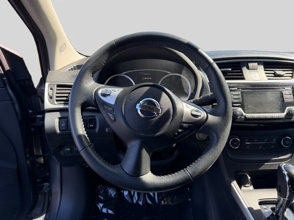Used 2016 Nissan Sentra SV FWD image 13