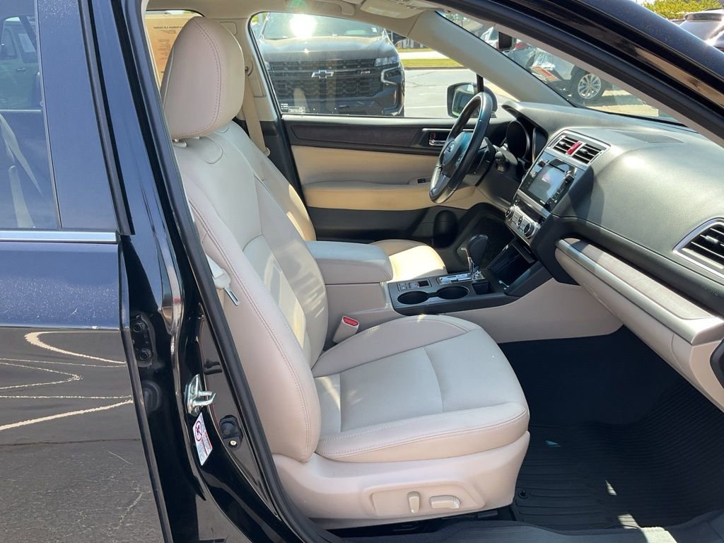 Used 2017 Subaru Outback 2.5i Limited AWD/4WD image 22