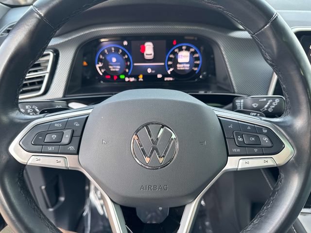 Used 2024 Volkswagen Atlas Cross Sport SEL Premium R-Line AWD/4WD image 26
