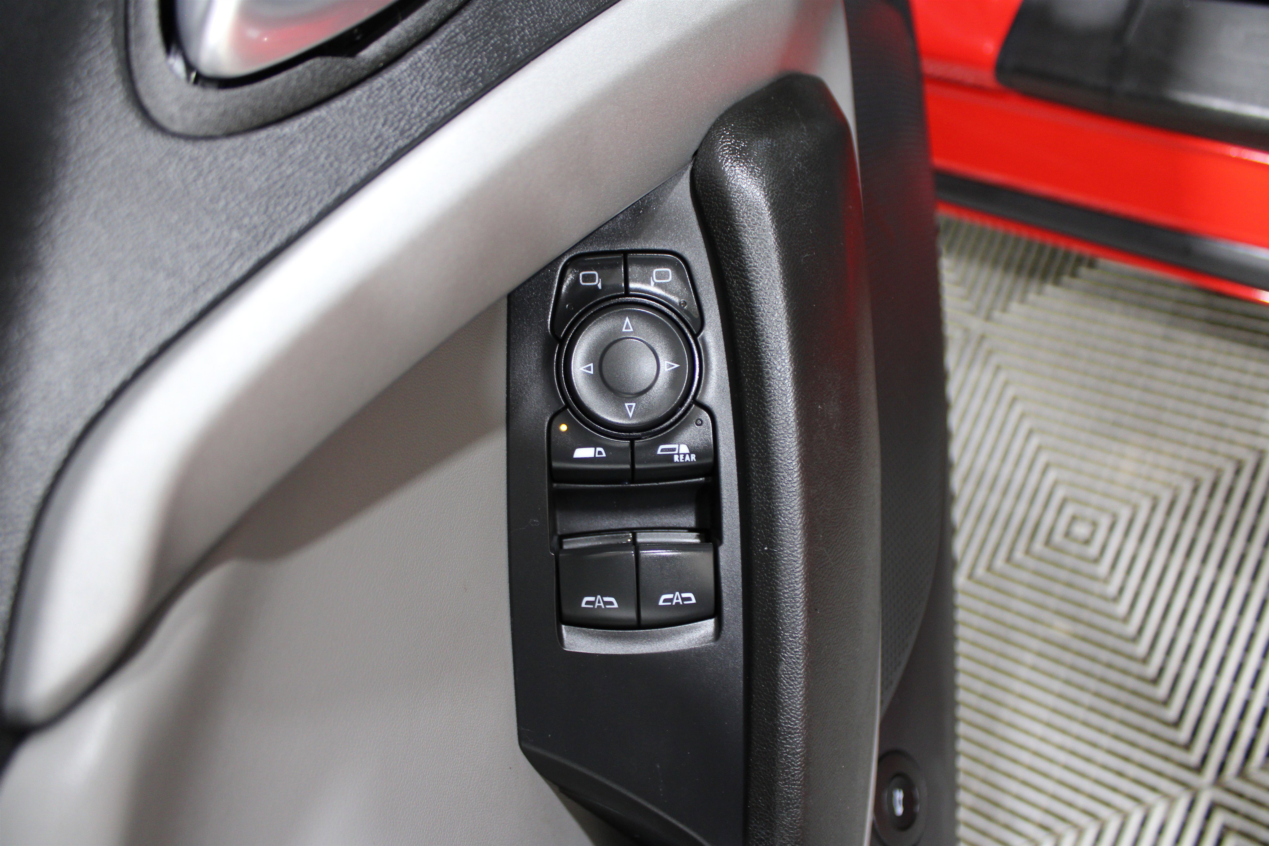 Used 2023 Chevrolet Camaro LT image 7