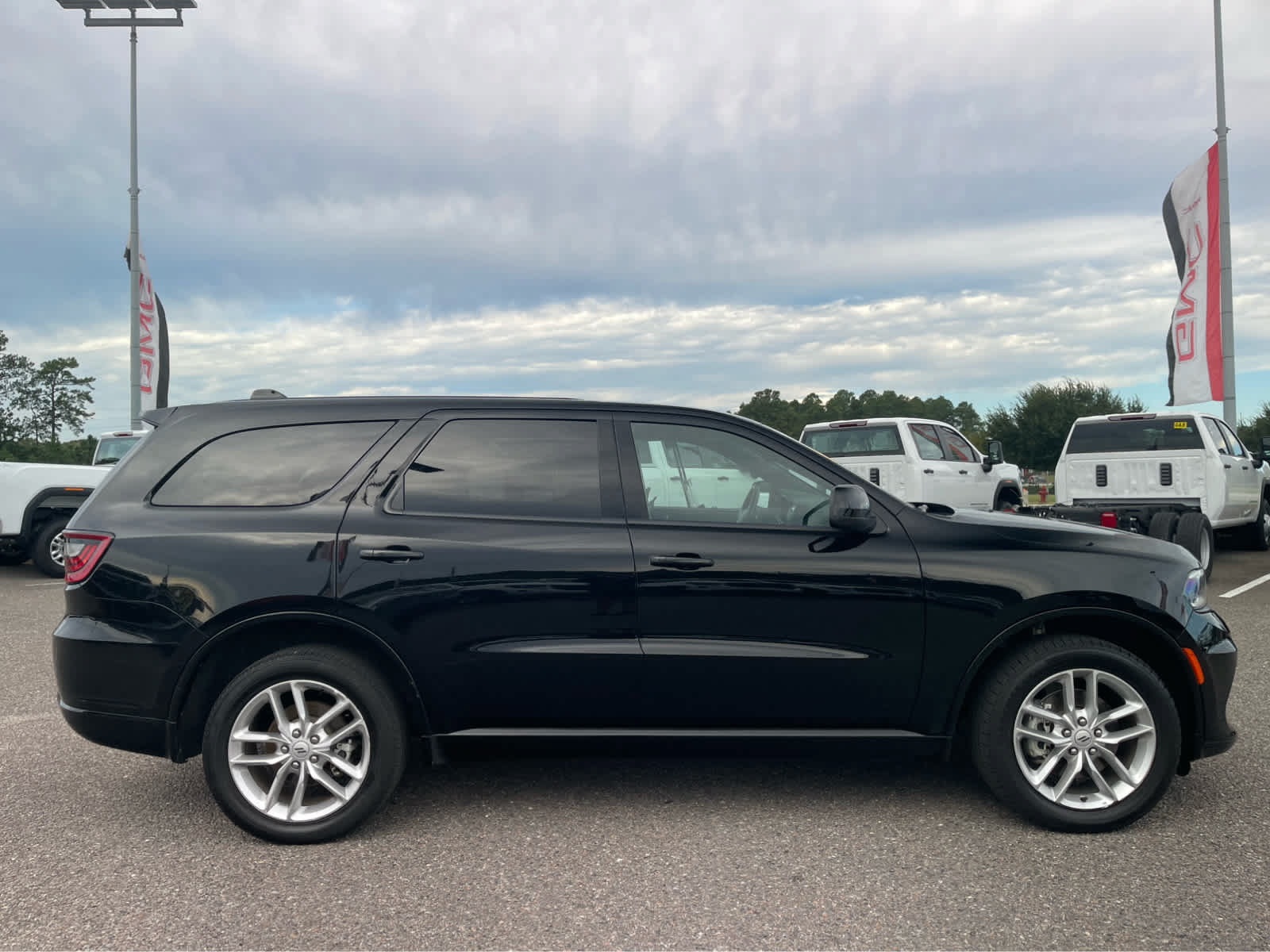 Used 2025 Dodge Durango GT AWD/4WD image 4