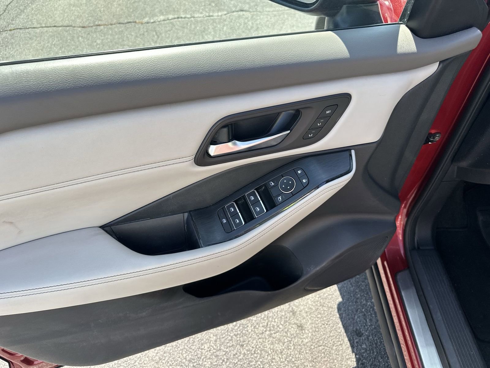 Used 2022 Nissan Rogue SL w/ SL Premium Package image 27