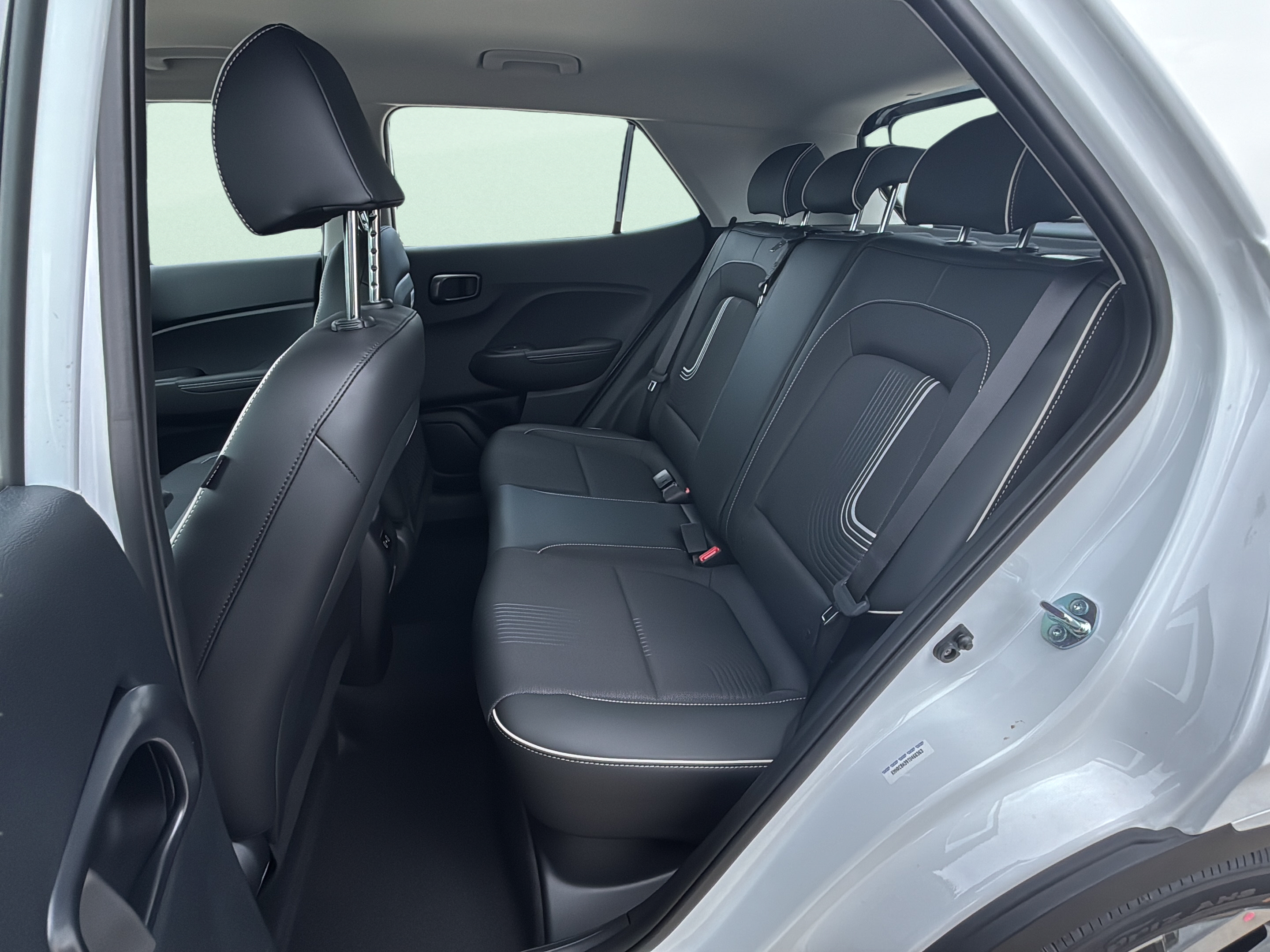 New 2026 Hyundai Venue SEL FWD image 19