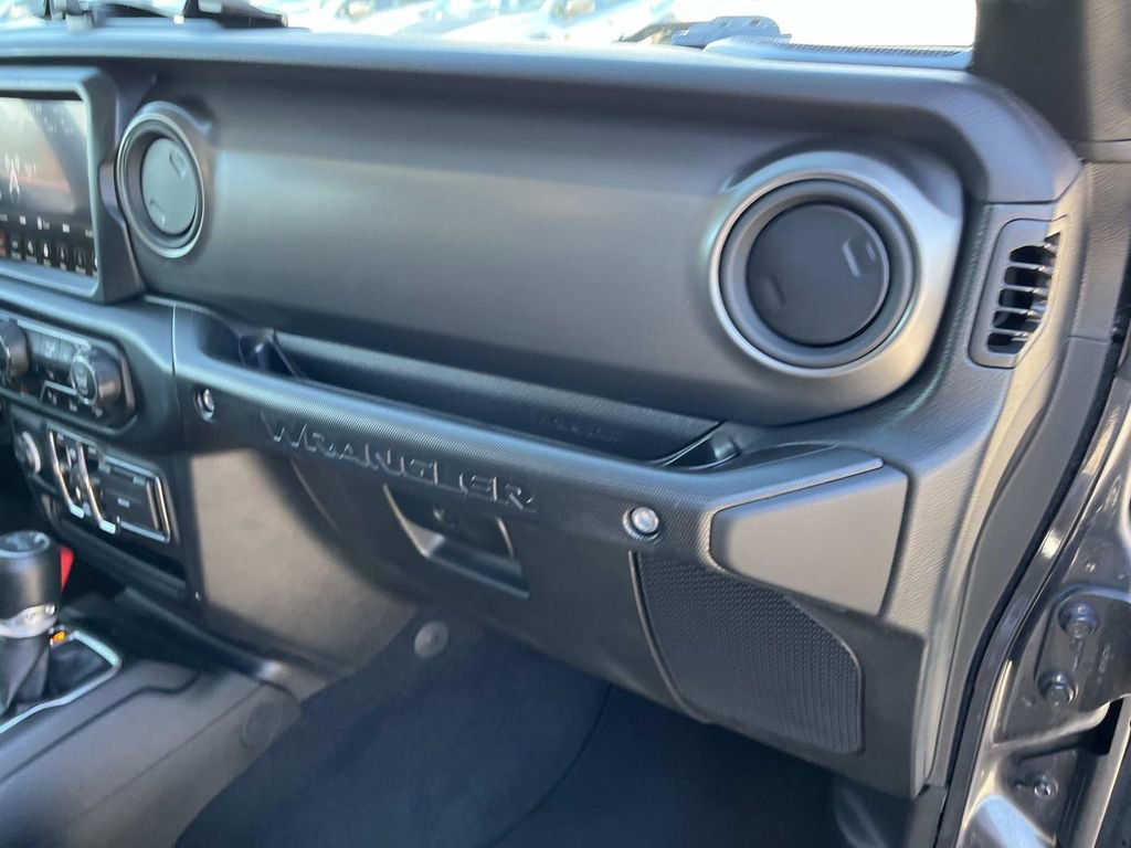 Used 2023 Jeep Wrangler Sport S image 22